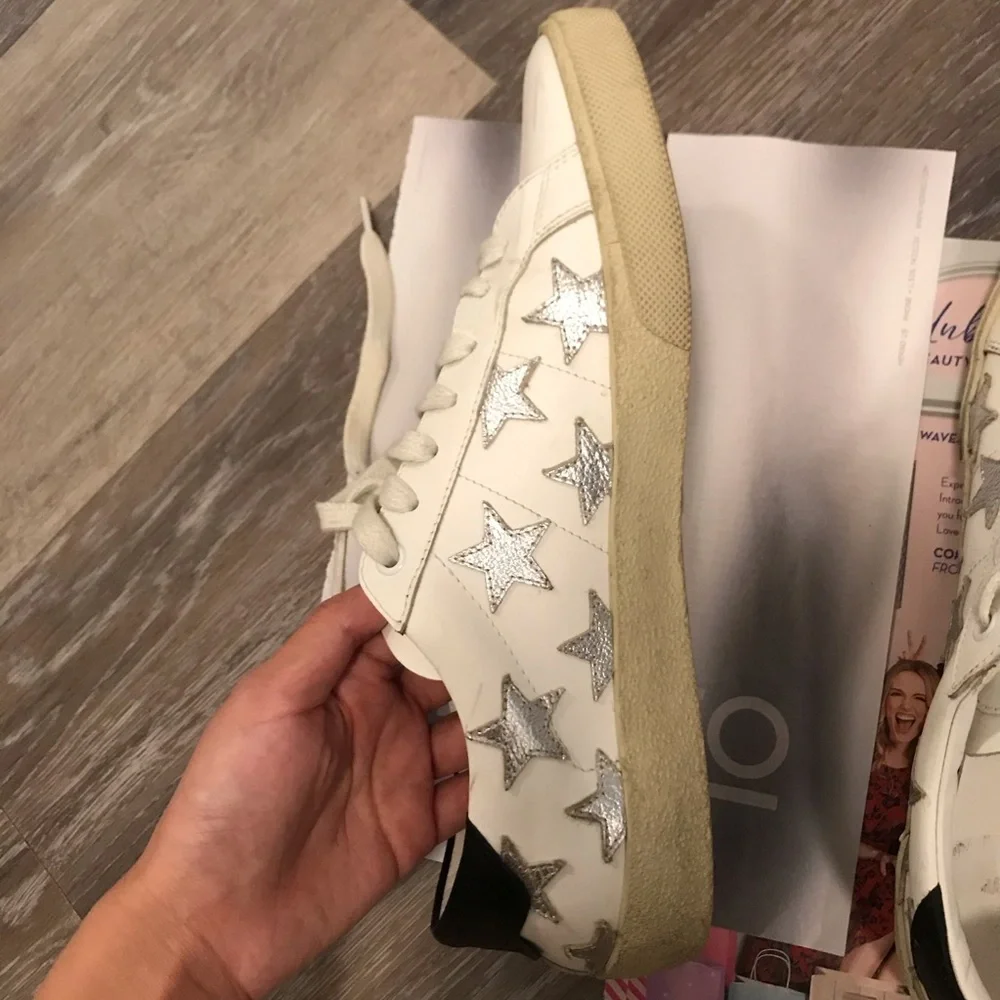 YSL Saint Laurent Stars Leather Sneakers - Picture 5 of 12